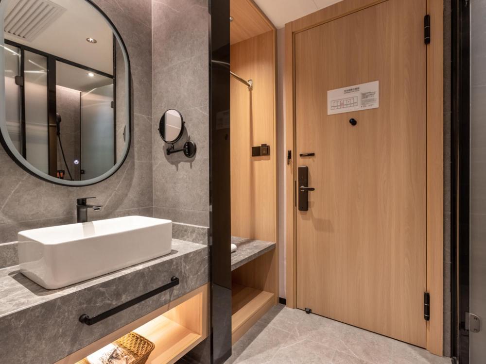 Yunju Hotel Beijing Yonghe Palace Guijie Siheyuan Экстерьер фото